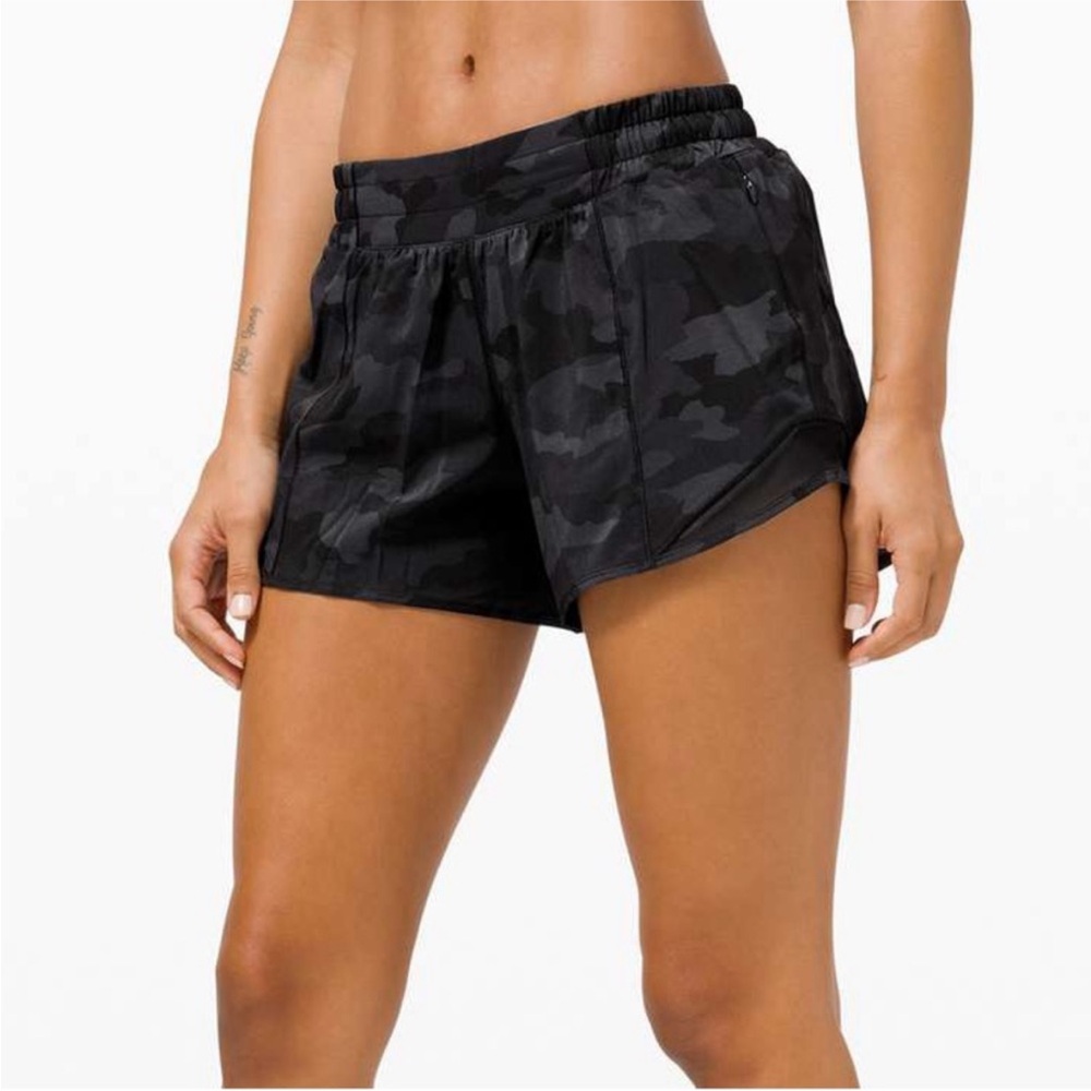 Lululemon Athletica Hotty Hot Shorts in Black Camo